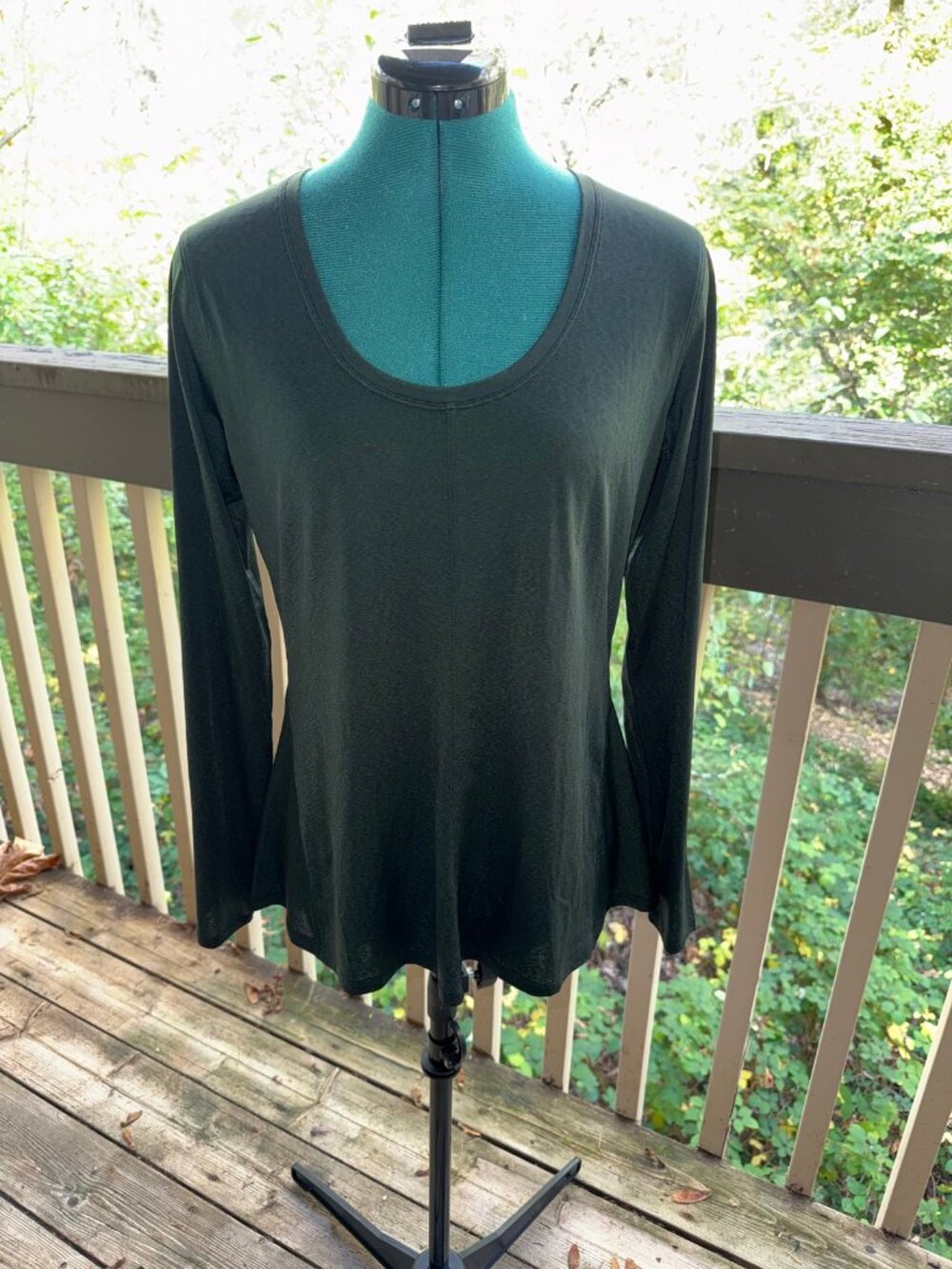 Flowy Sheer Long Sleeve Athleisure Top Dark Olive Green Scoop Neck M